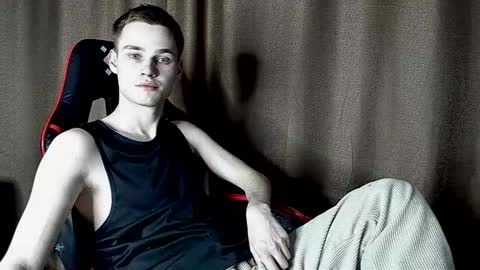 Snapshot of robert10211 chatting on March 2026 11:04:02 PM robert10211 online show from March 2026 11:04:02 PM