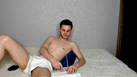 Snapshot of robert10211 chatting on April 2026 03:45:01 PM robert10211 online show from April 2026 03:45:01 PM