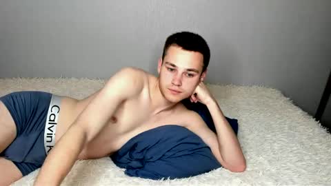 Snapshot of robert10211 chatting on June 2026 01:06:01 AM robert10211 online show from June 2026 01:06:01 AM