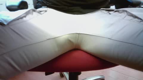 Snapshot of robert45l chatting on February 2025 08:40:02 AM robert45l online show from February 2025 08:40:02 AM