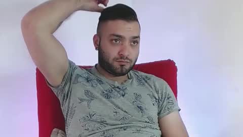 Stiven - online show from March 2025 06:54:02 PM