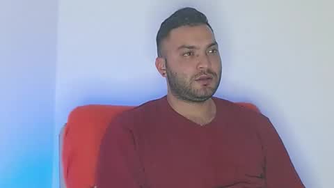 Snapshot of robert_leroy chatting on November 2025 04:00:01 AM Stiven - online show from November 2025 04:00:01 AM