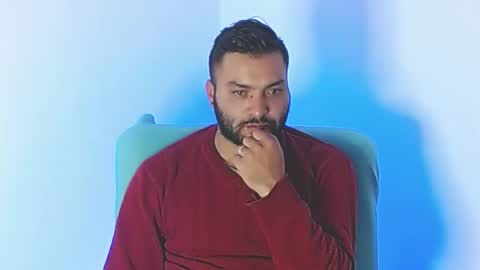 Snapshot of robert_leroy chatting on November 2025 06:51:02 AM Stiven - online show from November 2025 06:51:02 AM