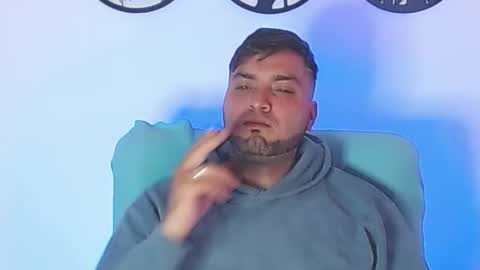 Snapshot of robert_leroy chatting on December 2025 08:03:01 PM Stiven - online show from December 2025 08:03:01 PM