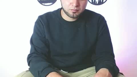 Snapshot of robert_leroy chatting on December 2025 02:31:01 AM Stiven - online show from December 2025 02:31:01 AM