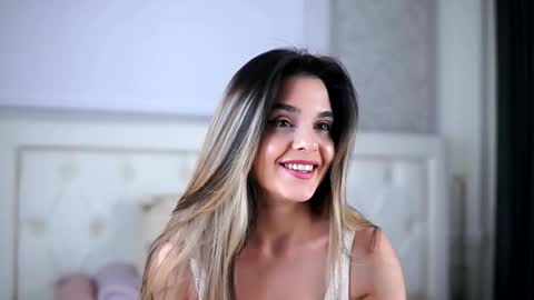 Snapshot of robertarosetti chatting on March 2026 01:39:01 PM Roberta online show from March 2026 01:39:01 PM