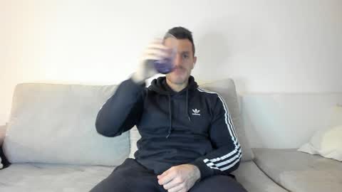 roberto4ever online show from January 2025 06:02:01 PM