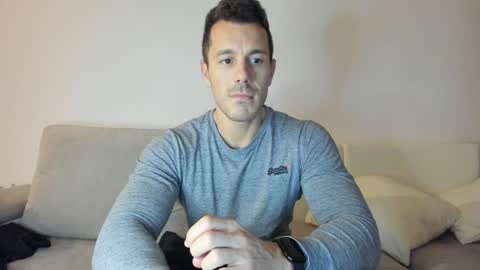 roberto4ever online show from January 2025 06:48:01 PM