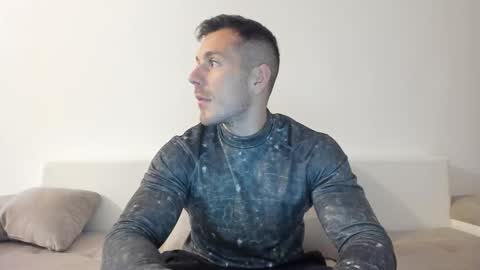 roberto4ever online show from October 2025 01:52:01 PM