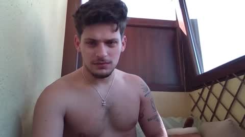 Snapshot of roberto_twink1 chatting on March 2026 11:17:01 AM Roberto online show from March 2026 11:17:01 AM