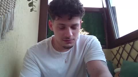 Snapshot of roberto_twink1 chatting on March 2026 12:54:02 PM Roberto online show from March 2026 12:54:02 PM