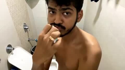 Robertsalia online show from December 2024 04:10:02 AM