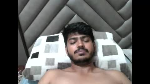 Snapshot of robertsalia220 chatting on February 2026 08:21:01 PM Robertsalia online show from February 2026 08:21:01 PM