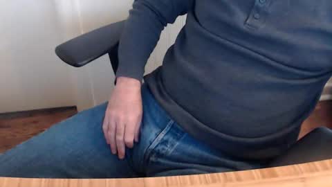 Snapshot of robidan6923 chatting on November 2025 02:01:01 PM robidan6923 online show from November 2025 02:01:01 PM