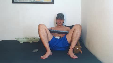 Robisson Zack online show from November 2025 04:00:02 AM