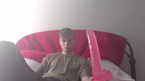 Snapshot of robthebottomxxx chatting on April 2026 08:23:01 PM RobTheBottomXXX online show from April 2026 08:23:01 PM