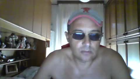 robertino online show from September 2025 11:42:01 AM