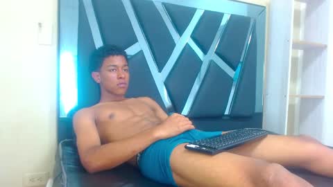 ROCCO  online show from October 2025 08:09:02 PM