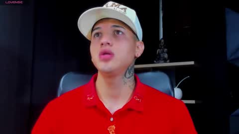 rocco_santos online show from February 2026 06:04:02 PM