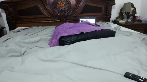 Roccot85 online show from February 2025 12:15:02 PM