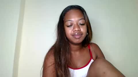 rochellinah online show from May 2026 01:57:16 AM