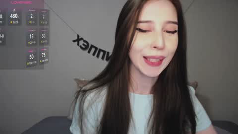 Snapshot of rocketsgirl chatting on December 2024 08:05:02 AM rocketsgirl online show from December 2024 08:05:02 AM