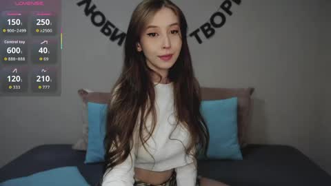 Snapshot of rocketsgirl chatting on April 2026 05:19:08 AM rocketsgirl online show from April 2026 05:19:08 AM