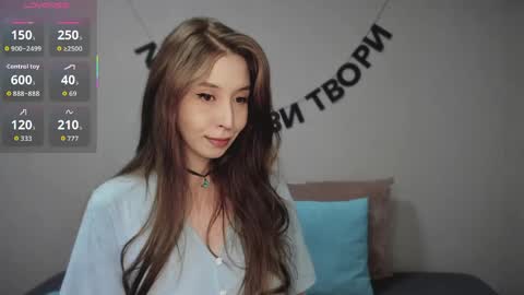 Snapshot of rocketsgirl chatting on May 2026 05:46:01 AM rocketsgirl online show from May 2026 05:46:01 AM
