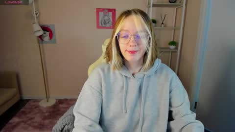 Rockett online show from October 2025 01:13:01 AM