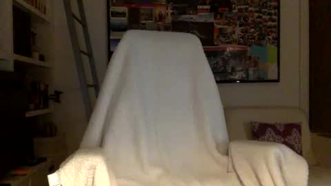 Snapshot of rocketviper chatting on December 2025 05:20:02 PM RocketViper online show from December 2025 05:20:02 PM