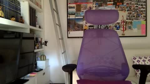 Snapshot of rocketviper chatting on May 2026 03:43:01 PM RocketViper online show from May 2026 03:43:01 PM