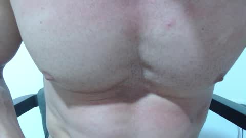 Snapshot of rocky_muscle chatting on February 2026 01:39:02 AM rocky muscle online show from February 2026 01:39:02 AM