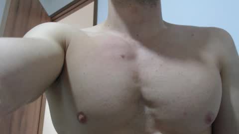 Snapshot of rocky_muscle chatting on March 2026 07:33:01 PM rocky muscle online show from March 2026 07:33:01 PM