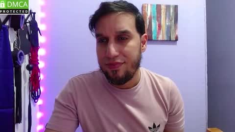 Thiago independent model online show from February 2026 03:26:01 AM