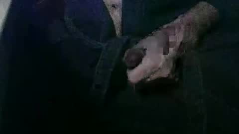 Snapshot of roger_peter chatting on January 2025 06:02:02 AM roger_peter online show from January 2025 06:02:02 AM