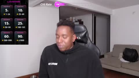 Snapshot of rogger_physique chatting on January 2025 02:36:01 AM Rogger online show from January 2025 02:36:01 AM