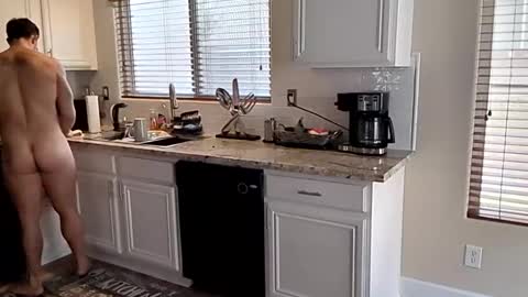 rokco_ online show from November 2025 09:25:02 PM