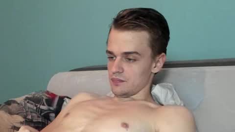 taylor fox online show from September 2025 06:44:02 PM