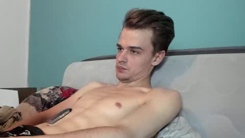 taylor fox online show from September 2025 08:57:01 PM