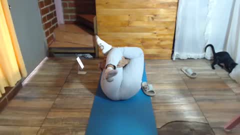 Snapshot of rokyhilary chatting on March 2026 12:20:01 PM jesabel online show from March 2026 12:20:01 PM