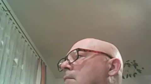 Snapshot of rola56430 chatting on December 2024 04:25:01 AM rola56430 online show from December 2024 04:25:01 AM