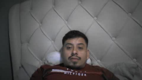 Snapshot of rolandof2009 chatting on December 2024 04:26:02 AM rolando online show from December 2024 04:26:02 AM