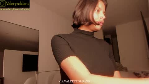 Snapshot of roldansvalery chatting on April 2026 02:10:01 AM Valery Roldans online show from April 2026 02:10:01 AM