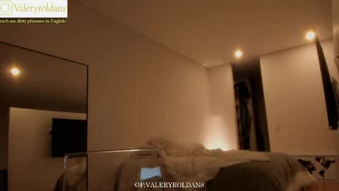 Snapshot of roldansvalery chatting on April 2026 02:25:02 AM Valery Roldans online show from April 2026 02:25:02 AM