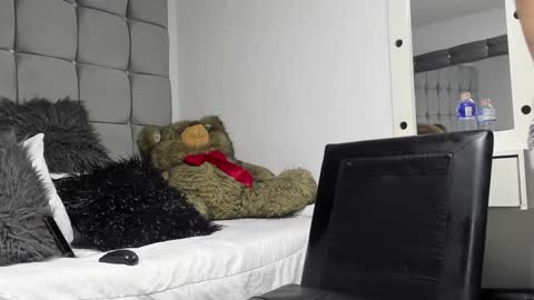 twink juli online show from January 2025 10:33:02 PM