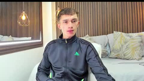 twink juli online show from February 2025 03:29:01 PM