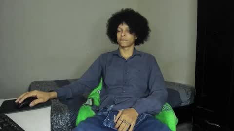 rolling_05 online show from February 2026 03:05:01 AM