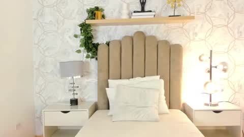   online show from December 2024 12:01:02 PM