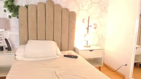   online show from December 2024 02:30:01 PM