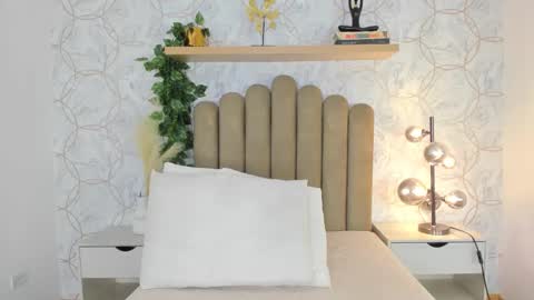   online show from October 2025 12:09:02 PM